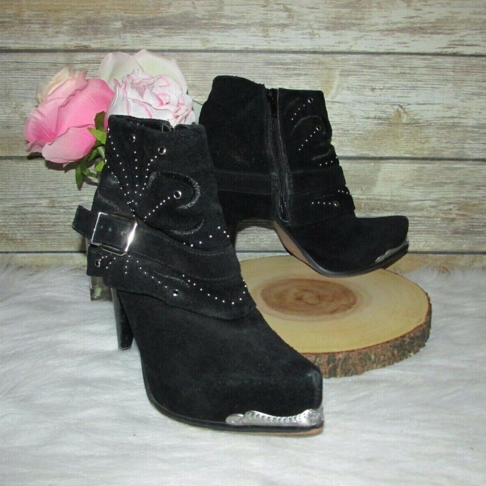 Miranda Lambert Larissa Black Suede Leather Boots